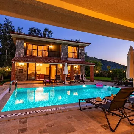 ヴィラ Huema - 6 Bedroom In Kayakoey Oeluedeniz フェティエ